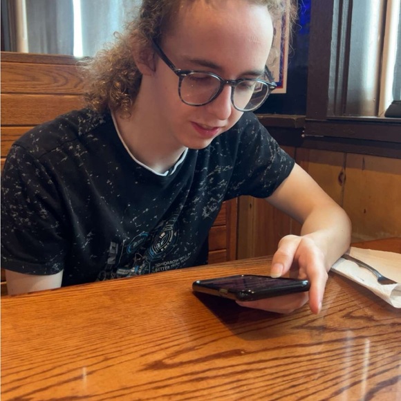 Meet your Daddy, hey kiddo - Picture 9 of 14